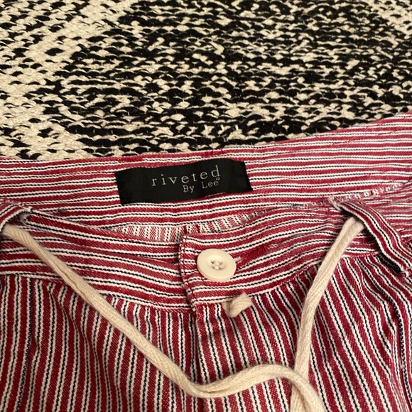 Shorts - Picture 6 of 6